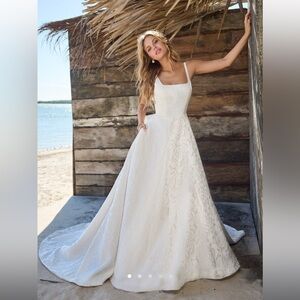 Maggie Sottero Wedding Dress